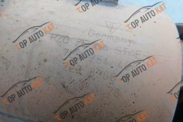 7L5254400H2238968101ZeunaStarker